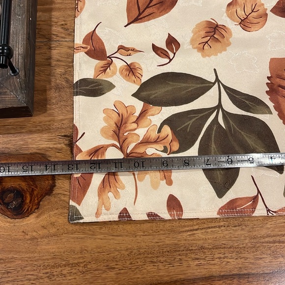 Linens and Things Fall Placemats set of 5 - new with tags - Picture 5 of 5